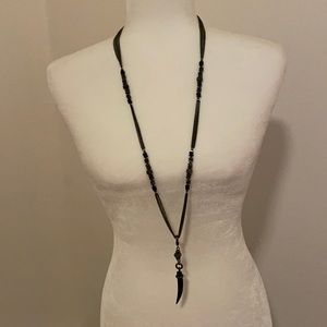 Stella&Dot Gun metal pendant